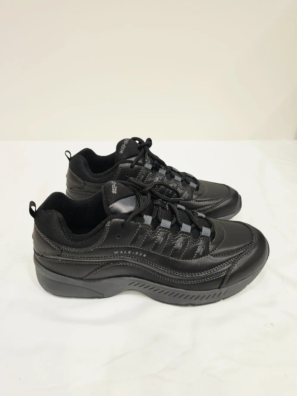 Easy Spirit Women's Roadrun Black Lace-Up Walking Sneakers